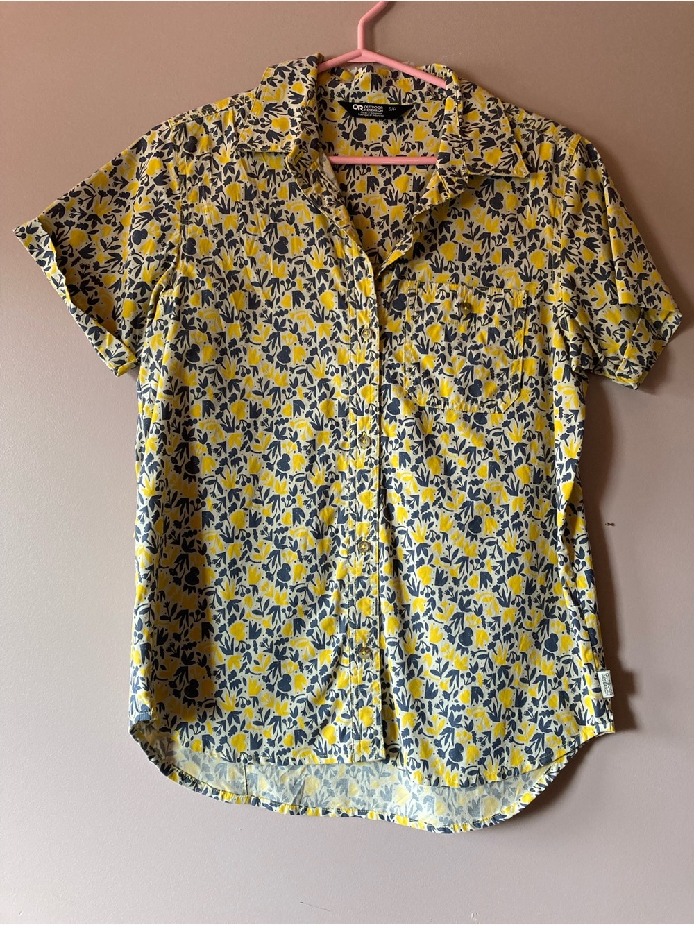 Outdoor Research Yellow and Navy Floral Short-Sleeve Button-Down Shirt
